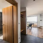 3 In The Sandra Хёрбранц